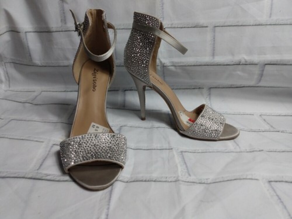 Zigi soho Tariff silver Rhinestone Heels Bling Embellished Size 8.5
